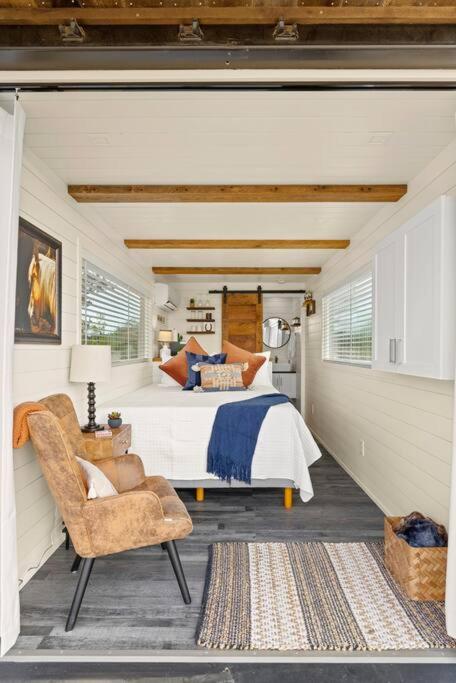 New The Perry Cozy Container Home Fredericksburg Exterior foto