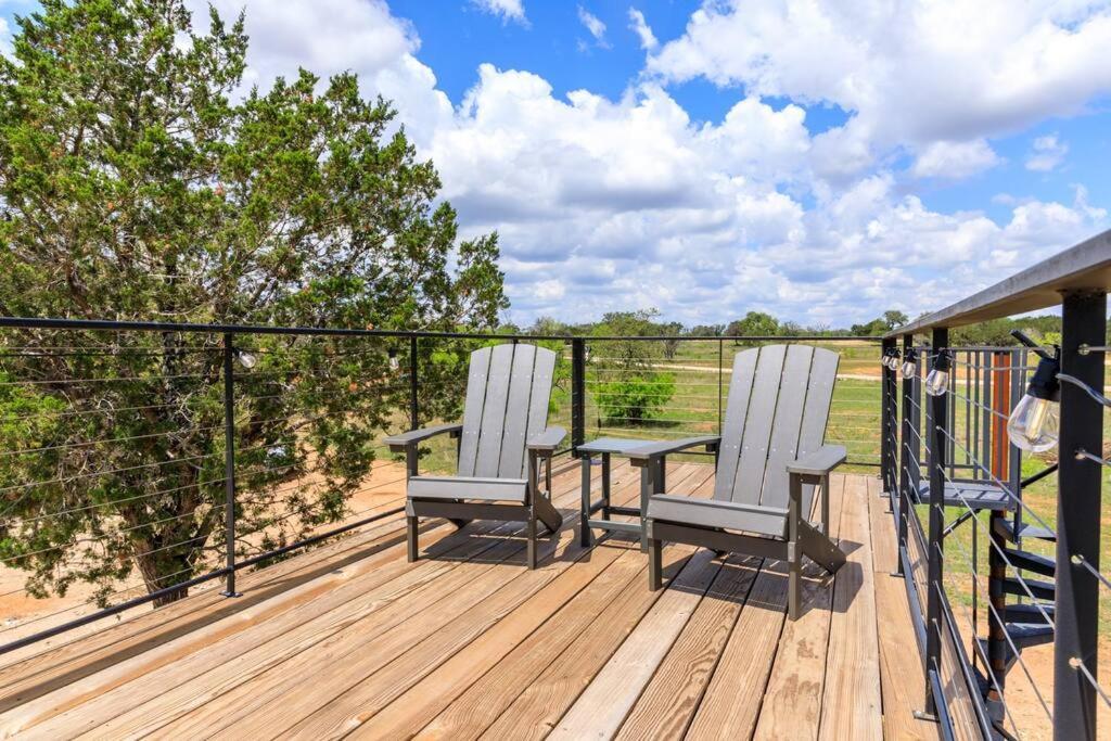 New The Perry Cozy Container Home Fredericksburg Exterior foto