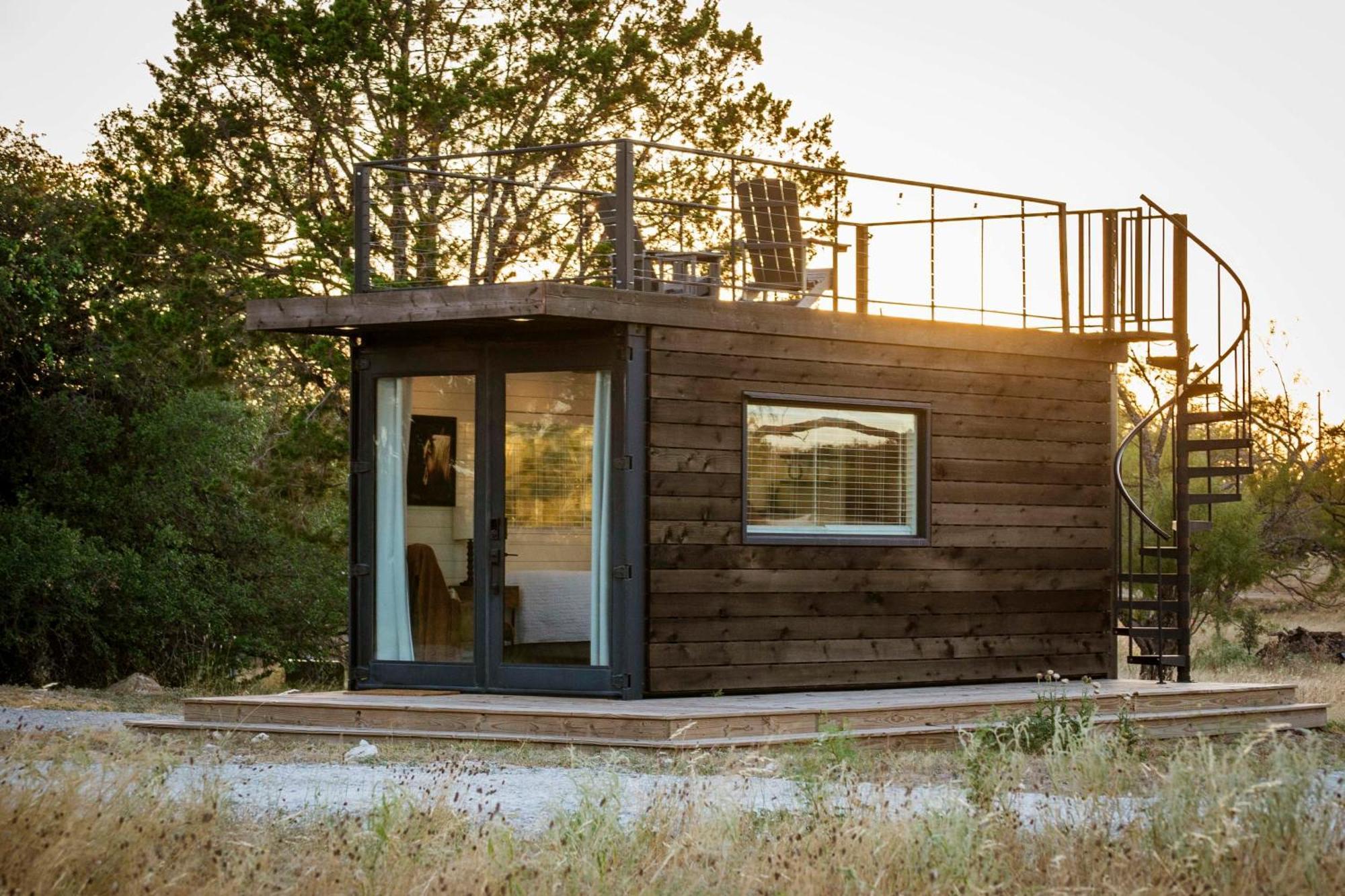 New The Perry Cozy Container Home Fredericksburg Exterior foto